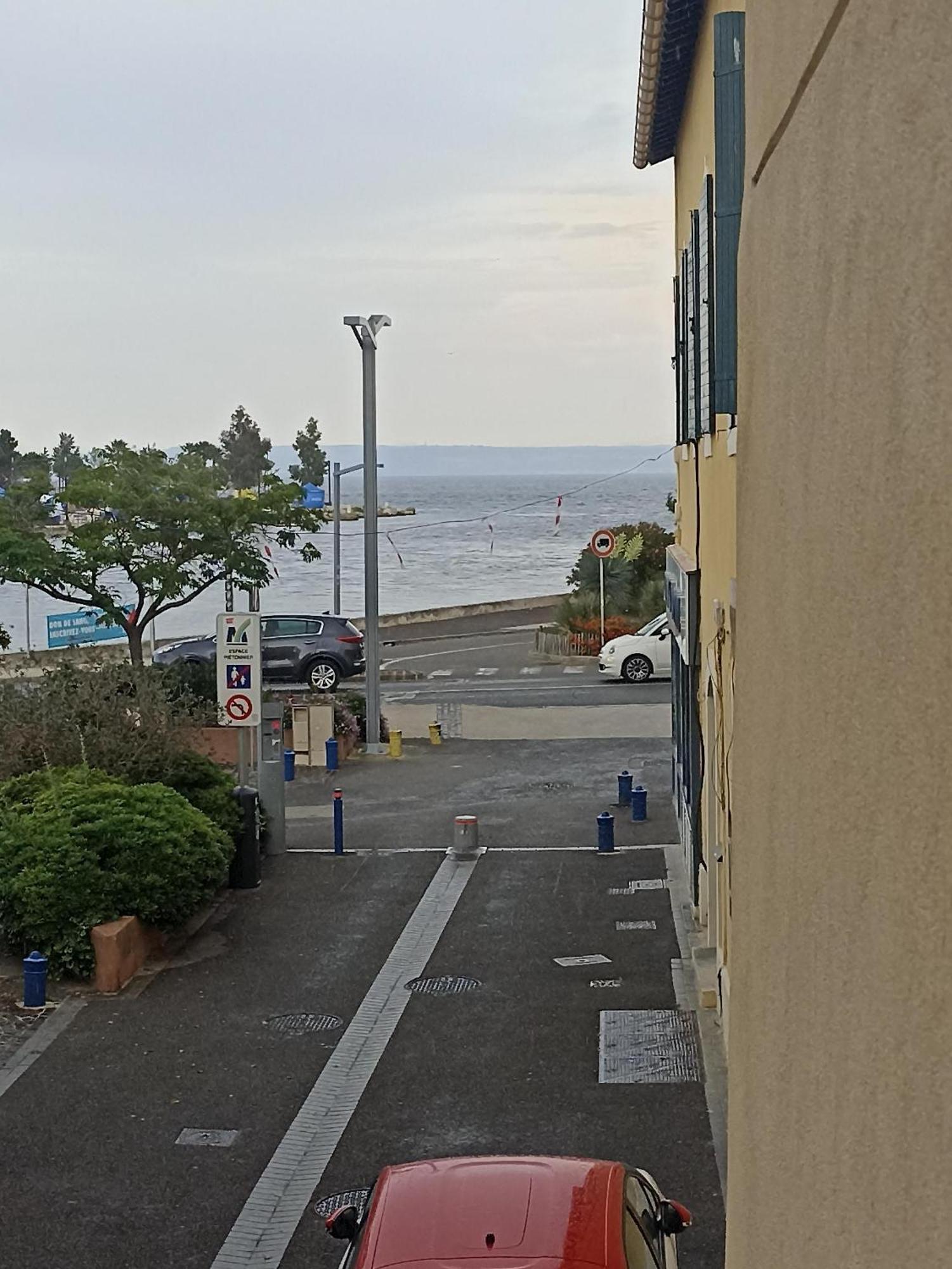 Les Hebergements De La Plage En Ville Martigues Εξωτερικό φωτογραφία